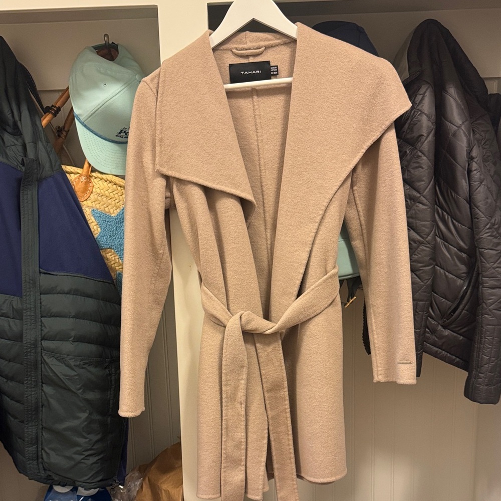 Tahari Beige Women's Cardigan Sweater